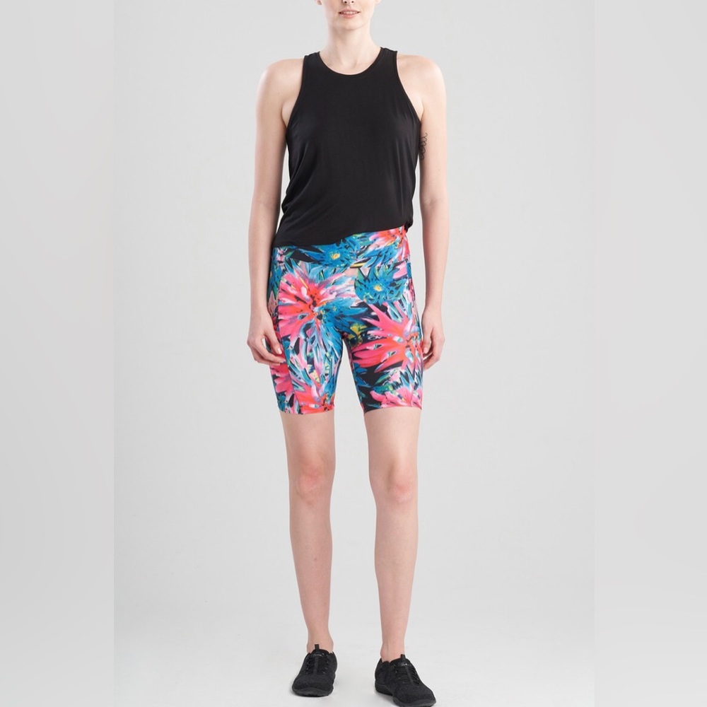 NWT JOSIE NATORI SOLSTICE BIKE SHORTS Sz M in Azalea Trellis Wave Poppy Shorts